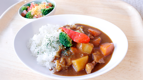 野菜たっぷりポークカレー